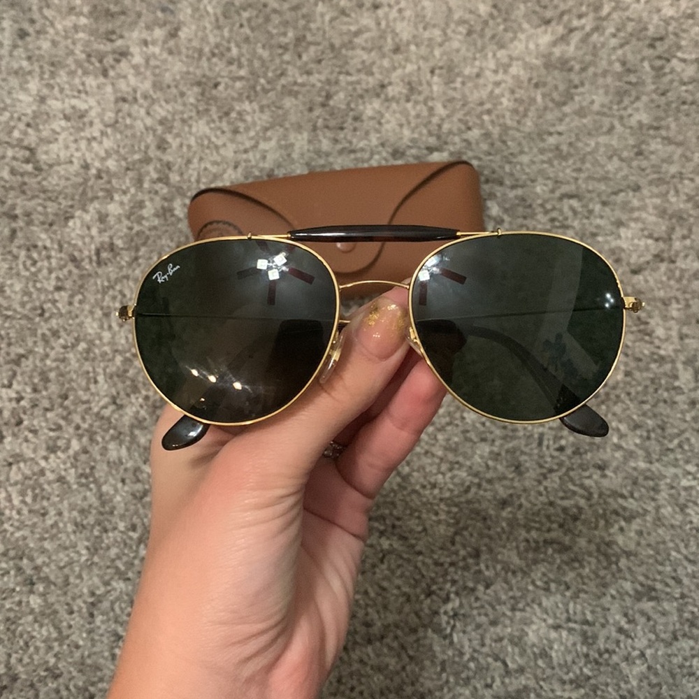 Rayban Aviators In Like-New Condition - image 2